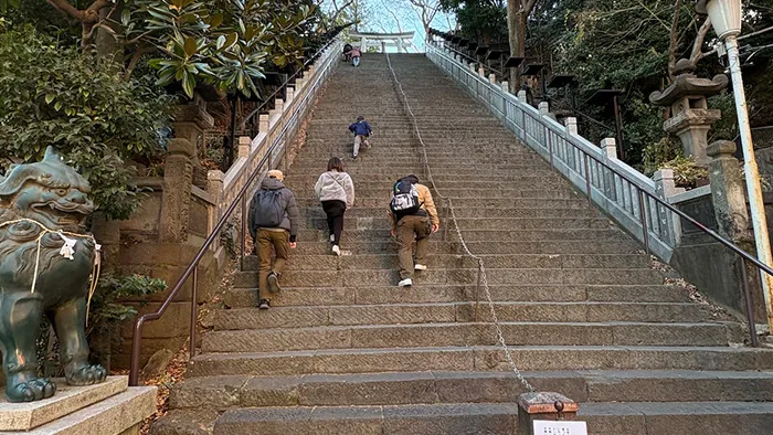 出世の石段(男坂)